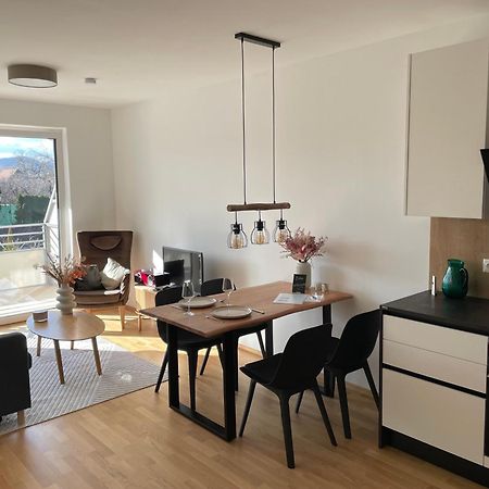 Villa Lora - Ferienwohnung Federspiel Маутерн Екстериор снимка